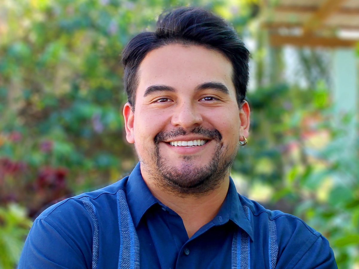 Kent Business School (@kbs_kent) on Twitter photo MSc Marketing alum, Josue Paz is aiming high back in his home country, Belize. We caught up with him recently and he told us he is working in digital design and marketing, and also running his own marketing consultancy. Full story 👇 
buff.ly/3TR1leH 
#MScMarketing, #KBS MSc Marketing alum, Josue Paz is aiming high back in his home country, Belize. We caught up with him recently and he told us he is working in digital design and marketing, and also running his own marketing consultancy. Full story 👇 
buff.ly/3TR1leH 
#MScMarketing, #KBS