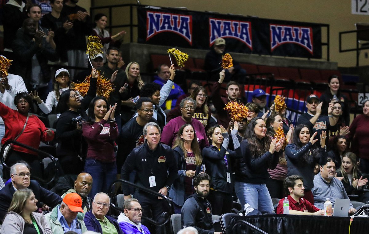 The 86th Annual @NAIA Men's Basketball National Championship crowns a new champion tonight at Municiple Auditorium! A historic league continuing to make history in KC as college basketball's oldest national championship. 🏆 🏀