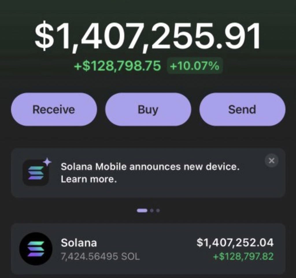 I made over $1,000,000, with my most recent trade 💰

I will change someone's life sending 200 $SOL (~$40,000)

Just like, retweet and comment address 
Random winner in 24hrs. 

Many people keep asking me for my next play, I just put 10 SOL into the @Toto_Solana PRESALE, I