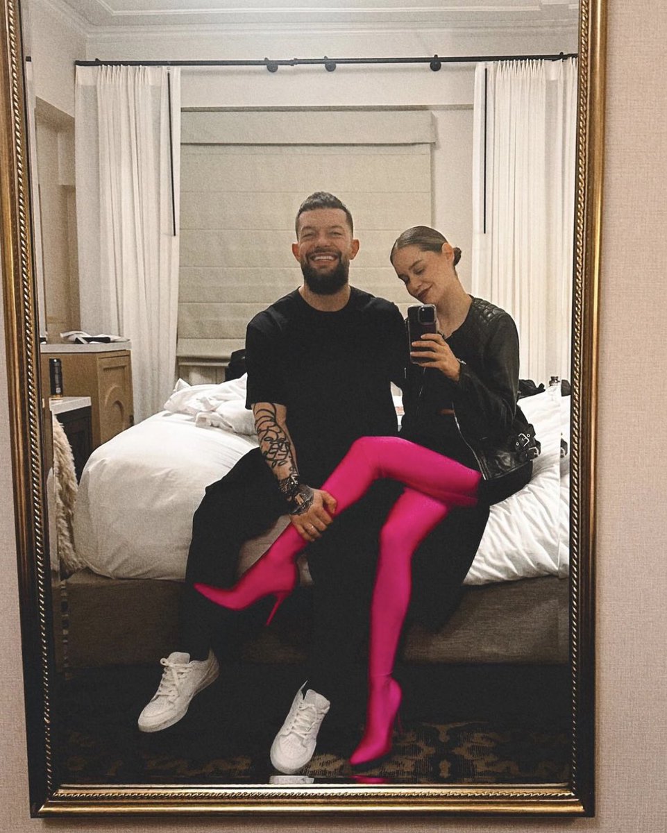FinnBalor's tweet image. It’s HER Birthday but I get the present 😍😍
Happy Birthday @verockstar . 
Endless laughs, unconditional support &amp;amp; eternally love ❤️ #gang