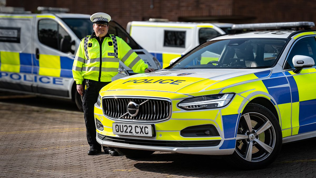 It’s 13 years since Owen attested as a volunteer police officer at Thames Valley Police. Now he finds himself in the important role of Special Sergeant as part of our Joint Operations Unit alongside Hampshire Constabulary in the Roads Policing Unit 🚔 orlo.uk/kec4t