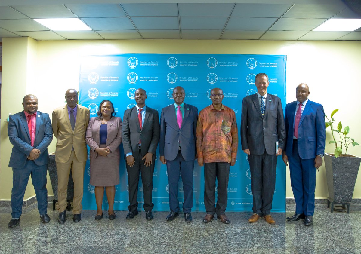 Gasana Alfred (@gasanaalfred) on Twitter photo This afternoon <a href="/RwandaInterior/">Ministry of Interior | Rwanda</a>, I've hosted Brig Gen (Rtd) Paul Kahuria NJEMA, Director of  <a href="/EASF4Peace/">EASF</a> and his delegation. We exchanged on the avenues to enhance cooperation and collaboration in internal security matters. This afternoon <a href="/RwandaInterior/">Ministry of Interior | Rwanda</a>, I've hosted Brig Gen (Rtd) Paul Kahuria NJEMA, Director of  <a href="/EASF4Peace/">EASF</a> and his delegation. We exchanged on the avenues to enhance cooperation and collaboration in internal security matters.