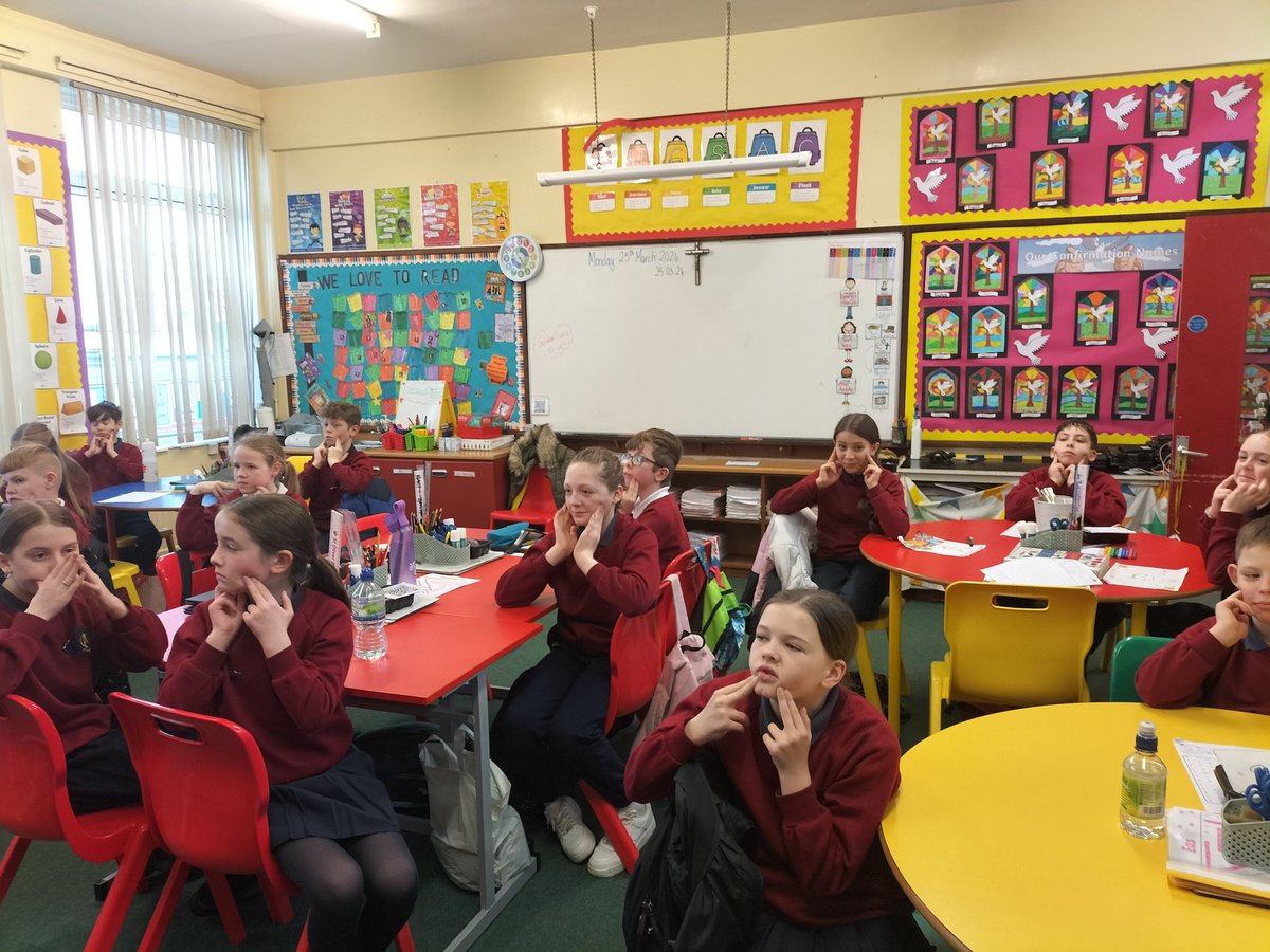 Face massages in Year 7! 
Thank you to Janine for delivering the Nurture 5 programme today! 
<a href="/StOPPSBelfast/">St.OliverPlunkett PS</a>
<a href="/Education_NI/">Education NI</a>