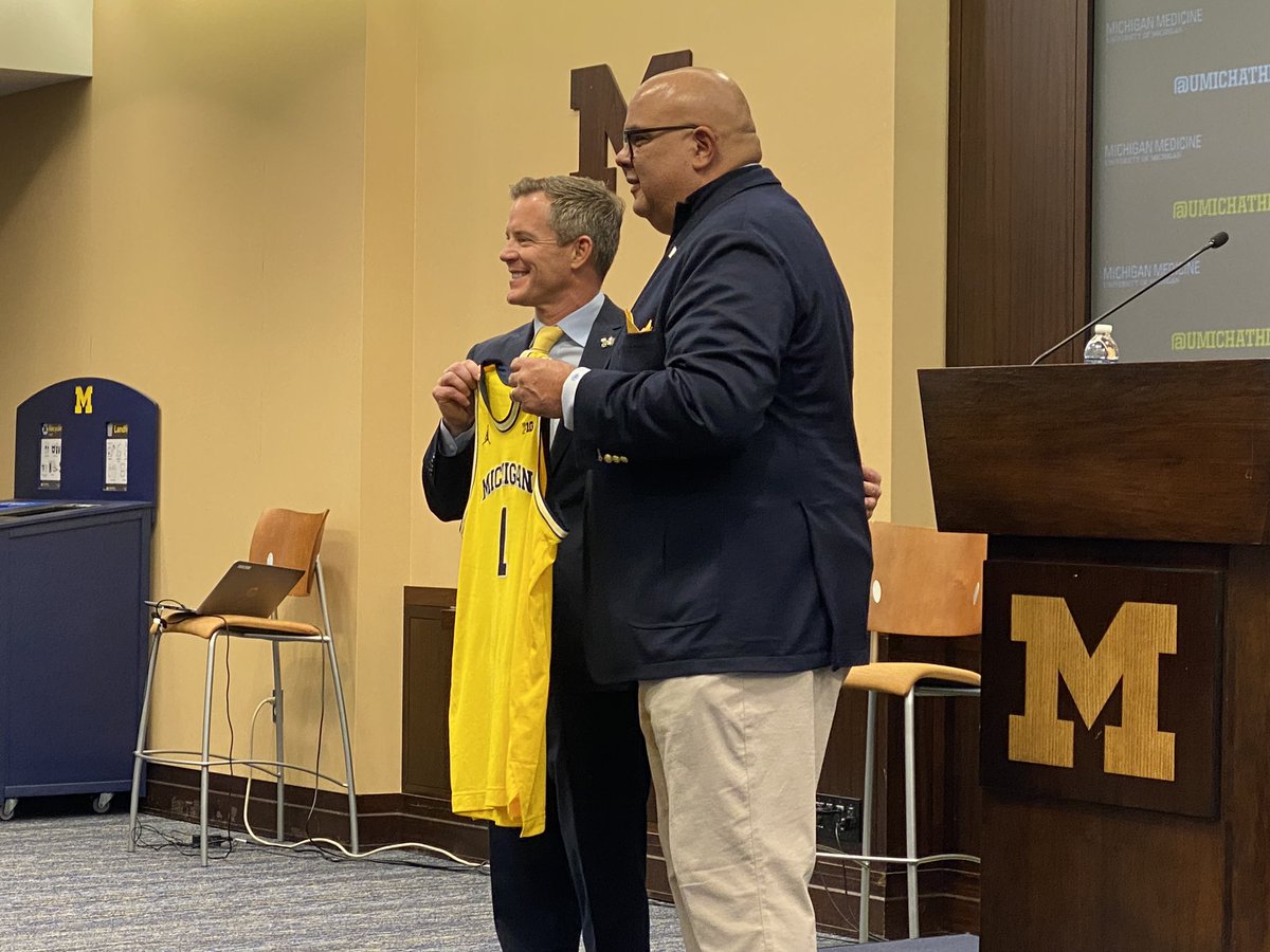 Michigan has officially introduced its 18th head men’s basketball coach in school history, Dusty May! More to come for @WOODTV: