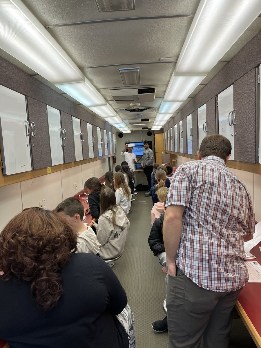 Day 1 of the Rutgers Science Bus at Millington! Thank you to our generous PTO for supporting scientific inquiry. 🚐