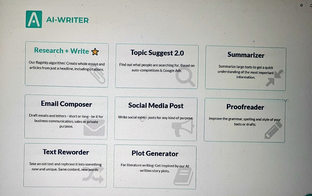 KezaBB's tweet image. I attended the Artificial Intelligences awareness session yesterday. It was very informative and great to learn more about digital literacy and its importance in healthcare. #development #criticalthinking @nhhoward @nelft_library @Philbradley @CathrineLund4 @NELFTLetsEngage