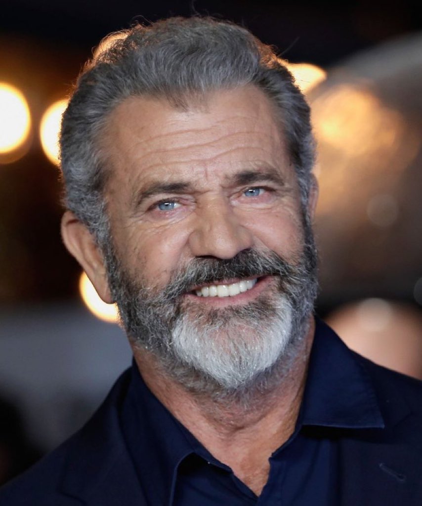 eduardomenoni's tweet photo. 🇺🇸 | ÚLTIMA HORA: Mel Gibson siempre tuvo razón cuando dijo que Hollywood y la “industria del entretenimiento” está lleno de pedófilos y traficantes de niños. El caso de P. Diddy y el de Jeffrey Epstein demuestra que Mel, nos dijo la verdad. 👏🏼 ¿Apoyas al afamado Mel Gibson? https://t.co/9K7rJ36bzk
