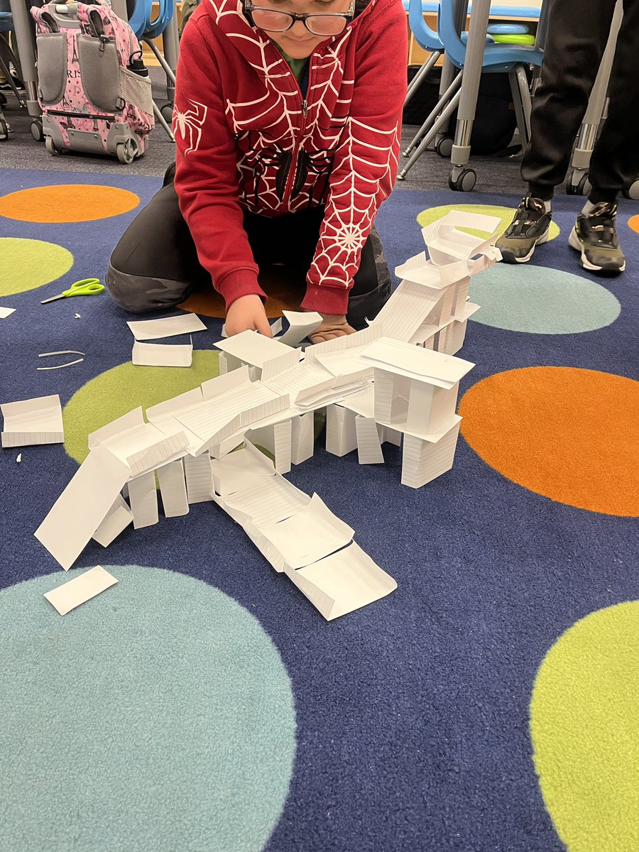 tatisilva1007's tweet image. These 3rd graders had to TRY to build a bridge out of index cards… no tape or glue! They came up with some great designs! #SpringLearning