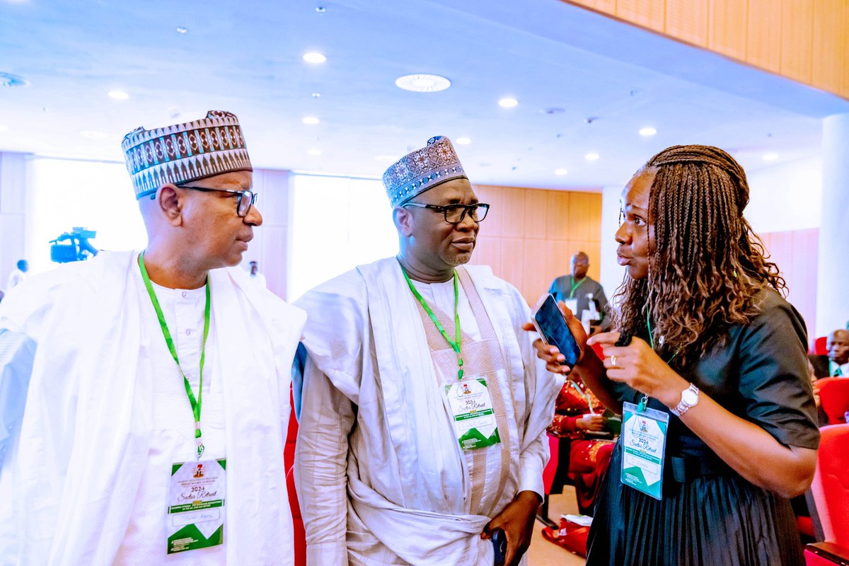 PHOTO NEWS: Ministry of Petroleum Resources Hosts 2024 Oil and Gas Sector Retreat in Abuja   In Abuja, the Ministry of Petroleum Resources orchestrated the 2024 Oil and Gas Sector Retreat, themed 'Building Synergy For Enhanced Development In The Oil and Gas Sector.' CEOs from