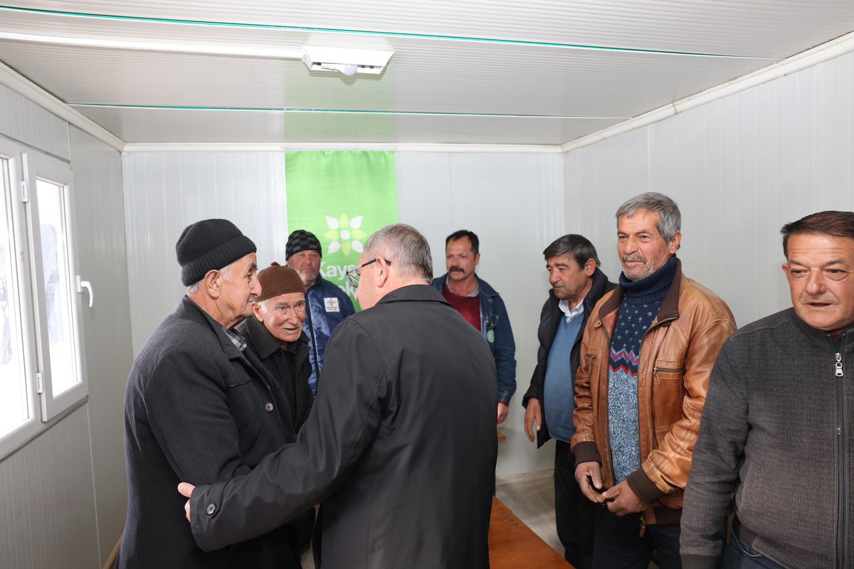 Söz Verdik Yaptık. Milletvekilimiz Tuba Köksal, Cumhur İttifakı İlçe Başkanlarımız işe Birlikte Ericek Mahallemizde Sosyal Tesis ve Taziye Evimizin Açılışını Yaptık. Sonrasında Ericekli Hemşehrilerimiz ile Birlikte İftar Yaparak Sohbet Ettik.