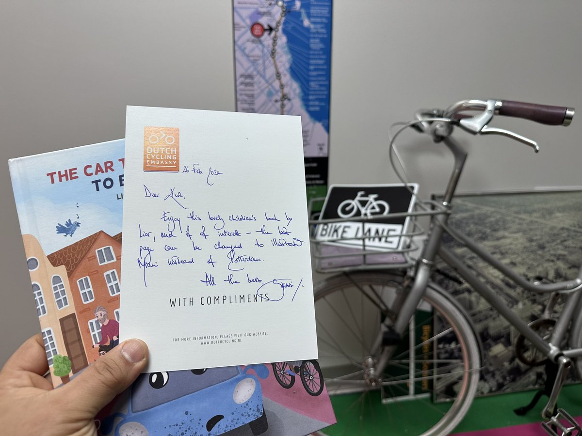 Thank you Skadi and the @Cycling_Embassy! 😊 @LiorSteinberg’s book is *adorable* and the story so sweet and amusing. We wonder if all bike share rebalancing vans feel the same way 😉