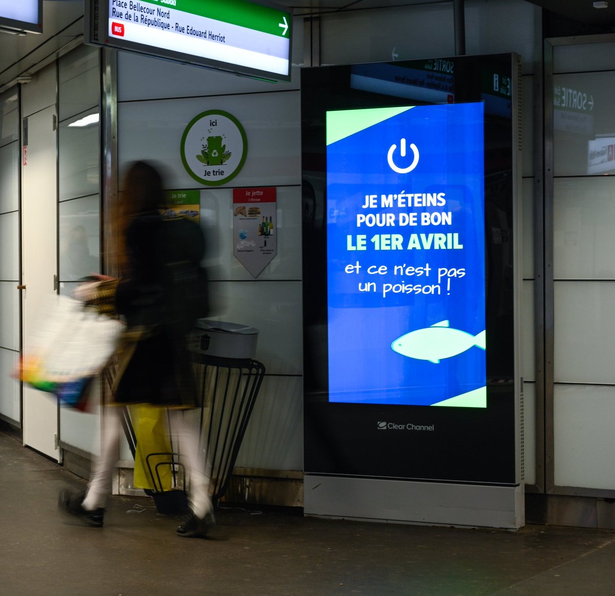 📵 TOUTES les publicités numériques disparaissent de notre réseau Métro lyonnais dès ce 1ᵉʳ avril 2024. Et ce n'est pas un poisson 😉 Moins de consommation énergétique, moins de saturation publicitaire ✅️