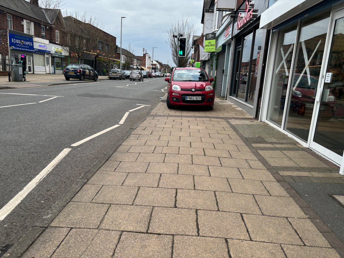 NiceUrmston's tweet photo. @YPLAC In what world does somebody think it’s ok to park here? @gmptraffic this happens several times a day to n Flixton Road, Urmston. https://t.co/l2nFamduiY