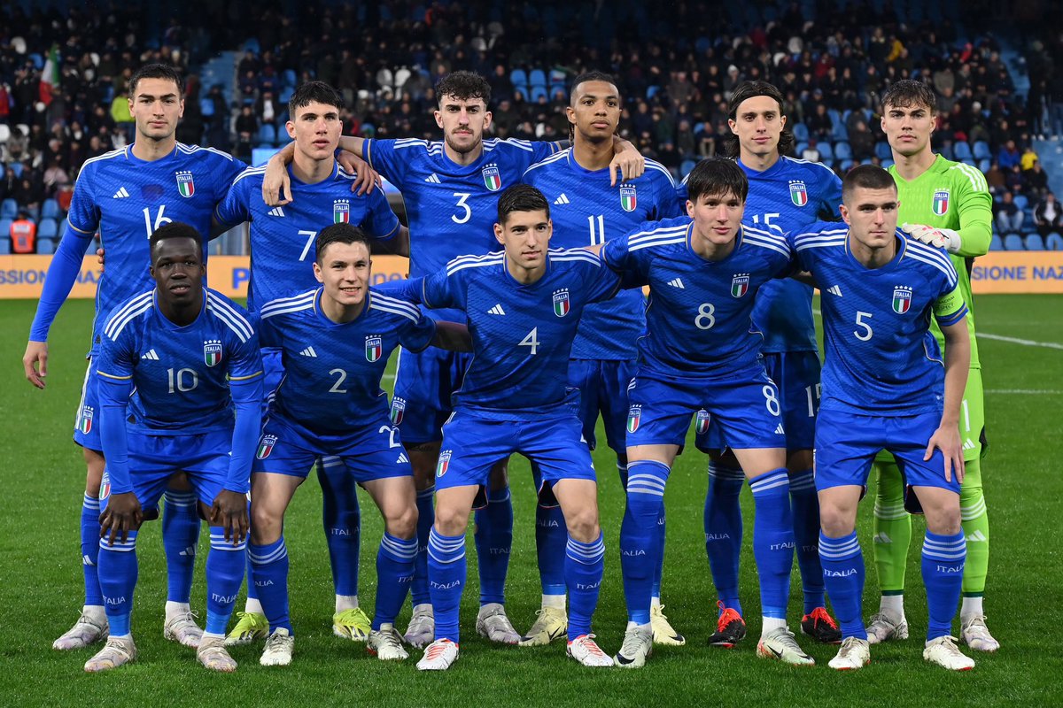 𝑭𝒐𝒓𝒛𝒂 𝑹𝒂𝒈𝒂𝒛𝒛𝒊 💪🏻💙

🇮🇹🇹🇷 #ItaliaTurchia 0⃣-0⃣

#U21EURO #Azzurrini #VivoAzzurro