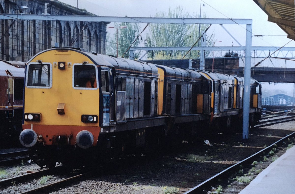 Class20s lined up at Carlisle last century. #TwentiesOnTuesday