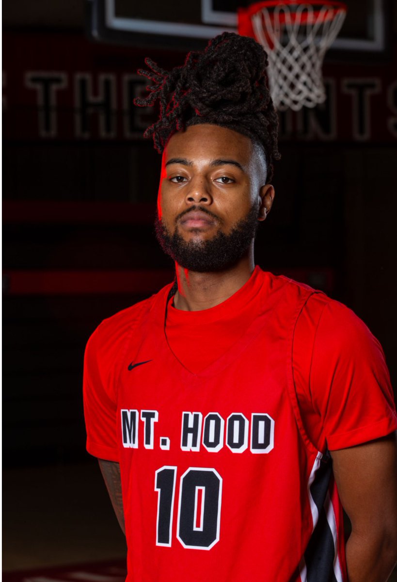 MtHoodmb's tweet photo. ‼️Pat Robinson 6’4 defensive Wing ‼️
Graduating this spring. Looking for a home next season. 4 year coaches check him out! #juco #ncaa #naia https://t.co/ZU67CesEcq