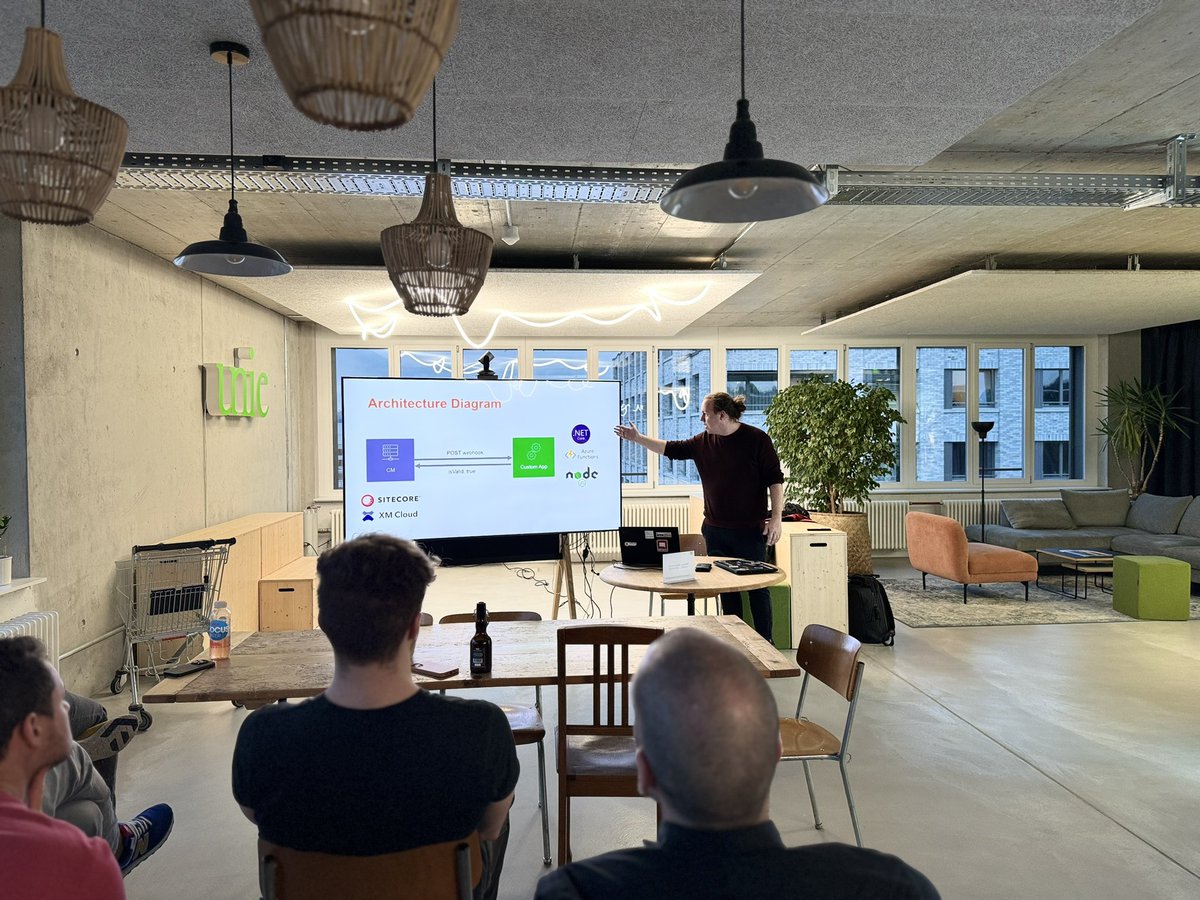 It’s happening 👏 <a href="/sugch/">SUG CH</a> has started with <a href="/misterlow/">Mark Lowe</a> showing us webhooks in <a href="/Sitecore/">Sitecore</a>
