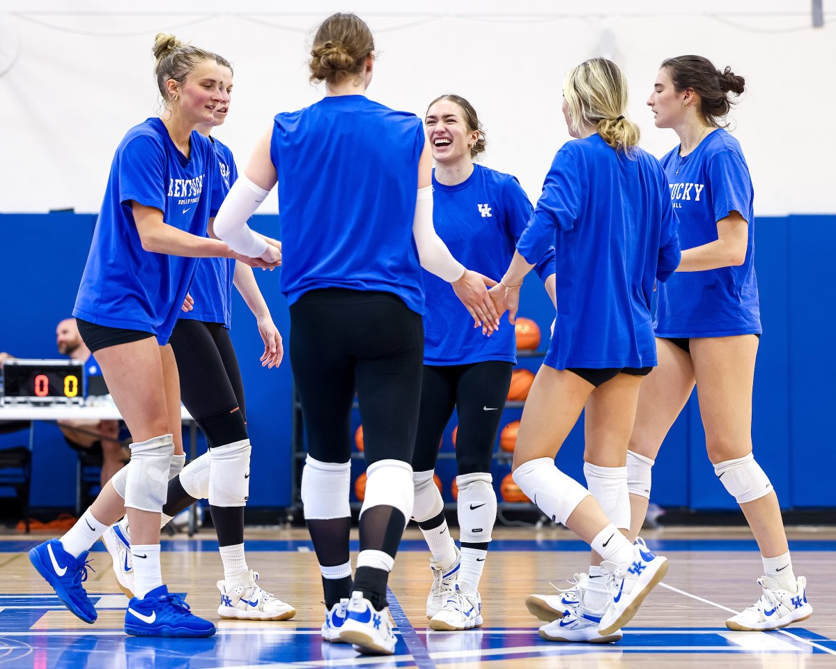 Spring ball continues Friday night in Elizabethtown, Ky., at the Bluegrass SportsPlex on Peterson Drive as Kentucky plays Lipscomb! First serve is 7pm.