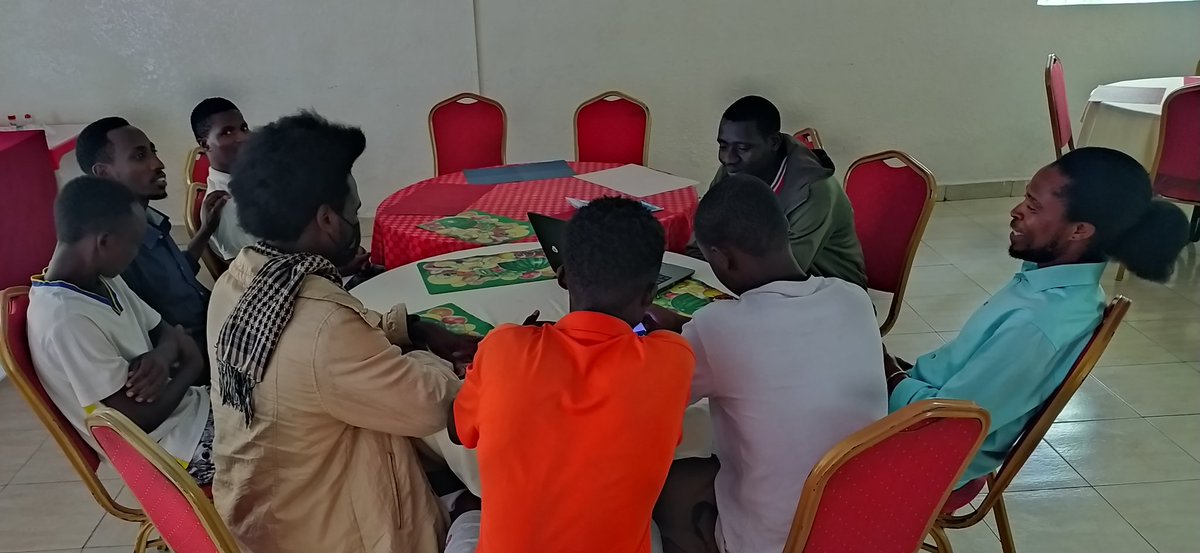 Breaking barriers, one data point at a time! Inspired by the dedication of peer educators in @RuhangoDistrict as we strategize on collecting health service data. Together, we're amplifying voices and ensuring every community member gets the care they deserve!