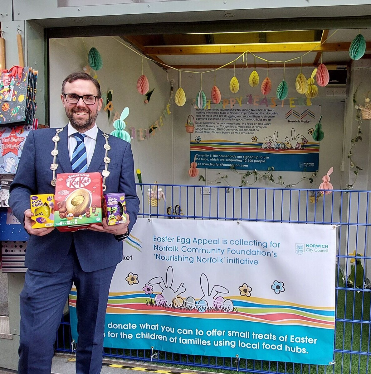 Today the Lord Mayor of Norwich, Cllr James Wright, dropped off his contribution to Norwich Market's pop-up stall 132. Norwich Market is hoping to fill the stall with Easter egg donations for families in Norwich in time for Easter via the Norfolk Community Foundation’s Nourishi