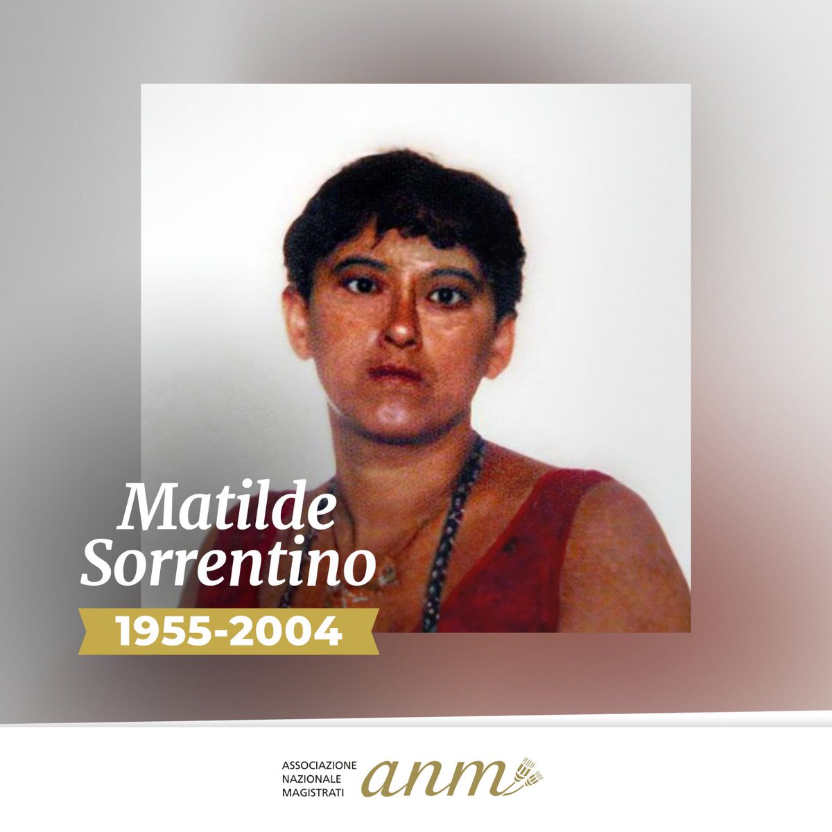 Matilde #Sorrentino fu assassinata il 26 marzo del 2004. Aveva denunciato un giro di pedofilia di cui suo figlio era stato vittima e che coinvolgeva un clan di Torre Annunziata. A vent’anni dalla sua morte, desideriamo ricordare il suo coraggio e la sua forza di donna e di madre.