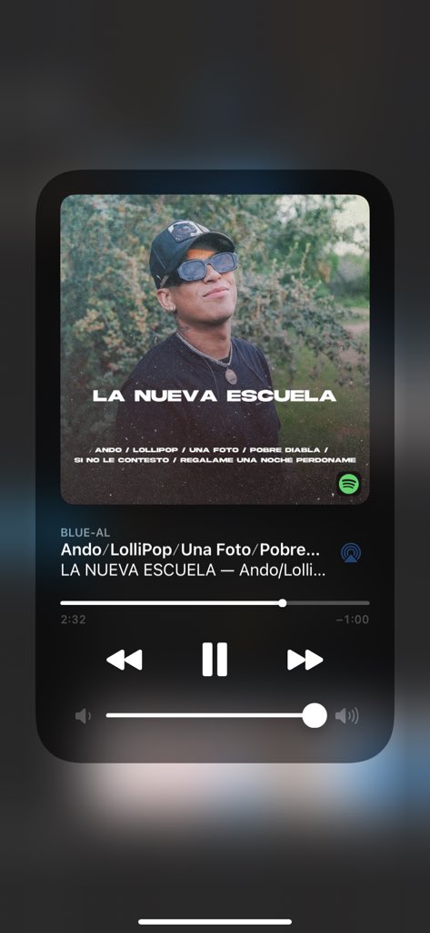 no puedo parar de escuchar esto ajajaja