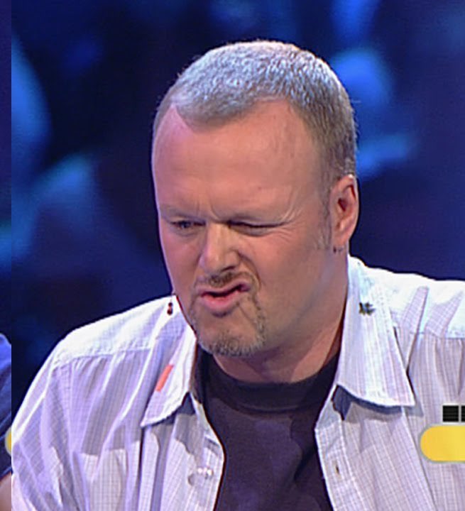 „…ich möchte ein Spiel sp-“       

„also und ich muss das Bein jetzt abmachen oder was? Ganz ab? Mit der Säge hier? Woraus ist die? Und ich bin hier festgekettet, ne? Wie lang ist die Kette? Sicher, dass das Bein ganz ab muss? Alles klar und wenn nicht, dann sterb ich, ne?“