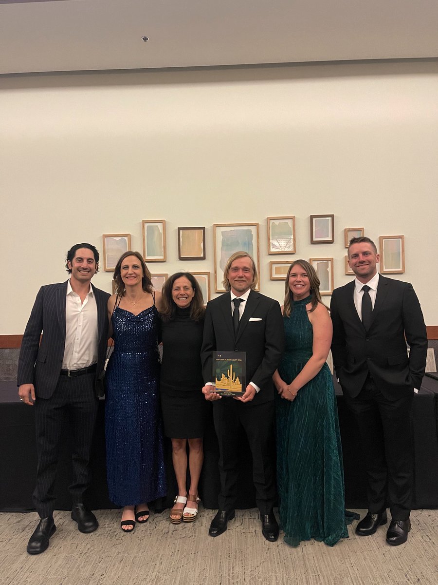 Green Living attended the AZ Forward Award’s evening this past weekend. Congratulations to all the award winners of the night! @AZForward #azforward #awardsnight #compost #regenerativefarming #farm #recycledcity #foodwaste #sustainability #greenliving #ecofriendly