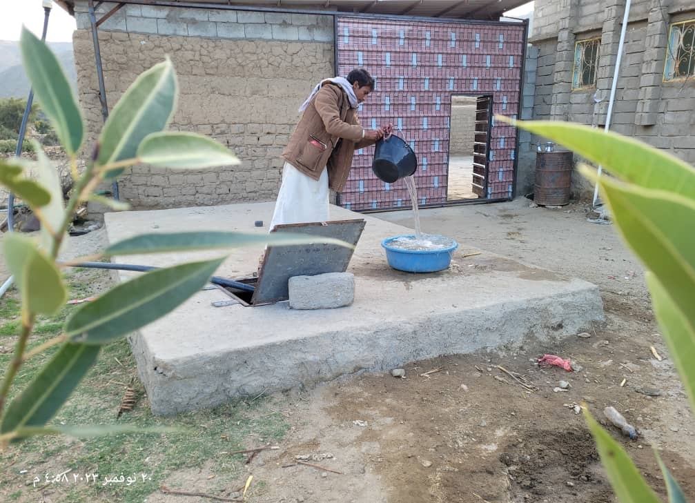 يعد الوصول إلى المياه النظيفة أمرا هاما للصحة العامة والتنمية البشرية والانتعاش الاقتصادي، فهو يدعم: 🔹 رعاية #رأس_المال_البشري 🔹دعم التكيف مع #تغير_المناخ 🔹حماية الأطفال 🔹تنمية المرأة والتعليم استجابة الصندوق لأولوبات المياه تغير حياة وسبل عيش اليمنيين.