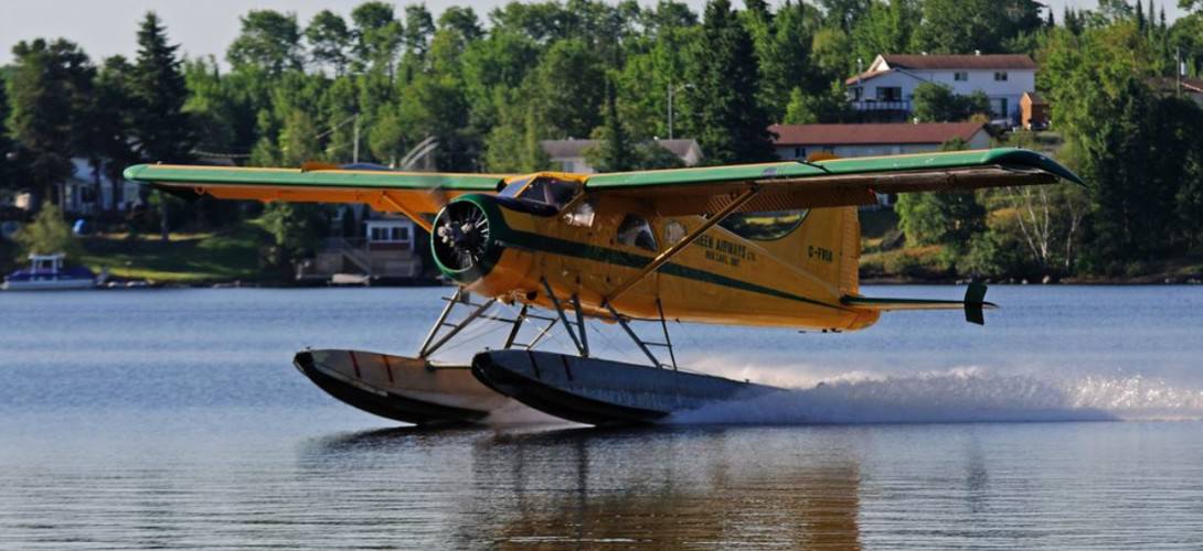 ✈️ The de Havilland Canada DHC-2 Beaver, a versatile bush plane, is renowned for its ruggedness and reliability. #AviationFacts