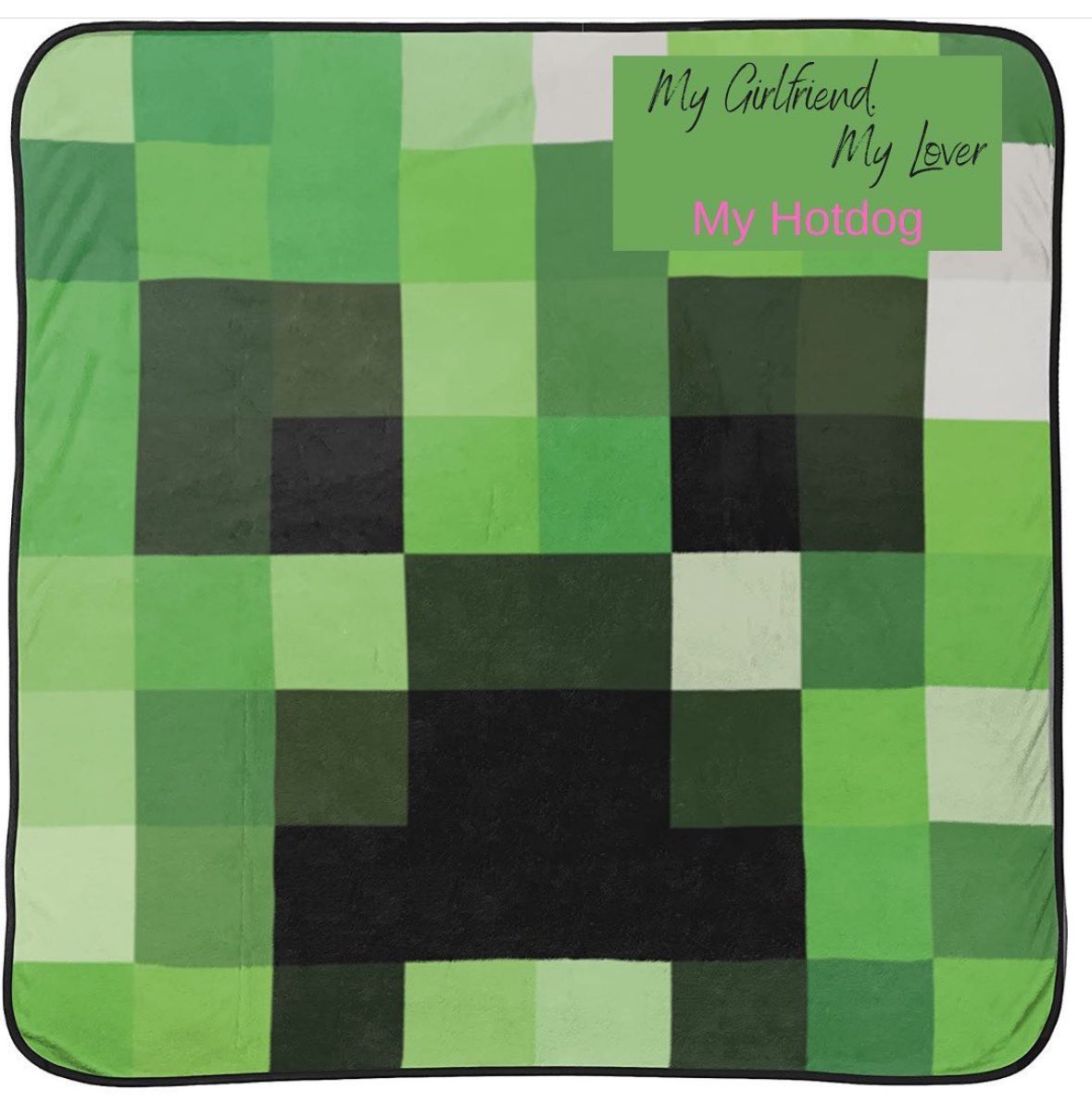 AmandaKea10's tweet photo. This is very good, and I just wanted to add the Minecraft blanket that I dreamt about once https://t.co/I1ppVmfjaU