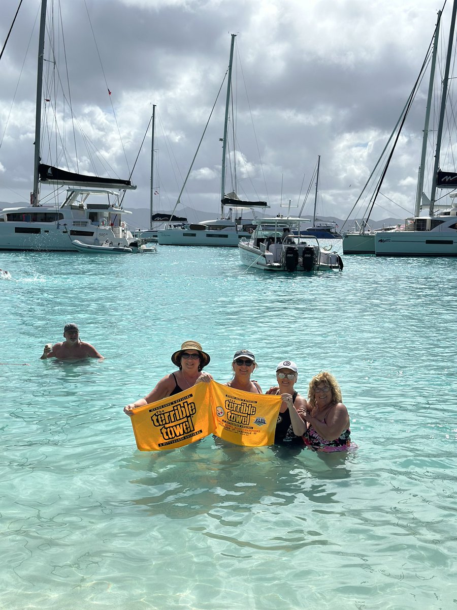 If it’s one thing #SteelersNation will do, it’s bring the Terrible Towel on vacation 🙌 #TowelTuesday