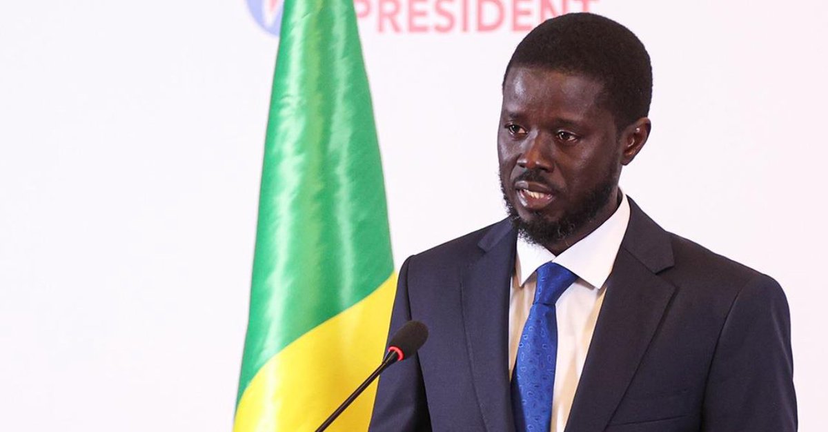 olow_ayanle's tweet photo. Congratulations to the newly elected president of #Senegal.

This is what #Africa as whole need, New faces and fresh young faces. https://t.co/itB7EX89CW