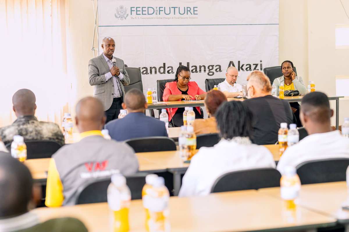 Dr. <a href="/solangeuwituze/">Solange Uwituze</a> ,DDG for Animal Resources Development, chaired a certification ceremony for 20 outstanding pig multipliers and breeders, organized in partnership with <a href="/USAIDHanga/">USAIDHanga_Akazi</a> ,and attended by various guests, including KAMANA André, the VM-FED <a href="/HuyeDistrict/">Huye District</a> , among others.