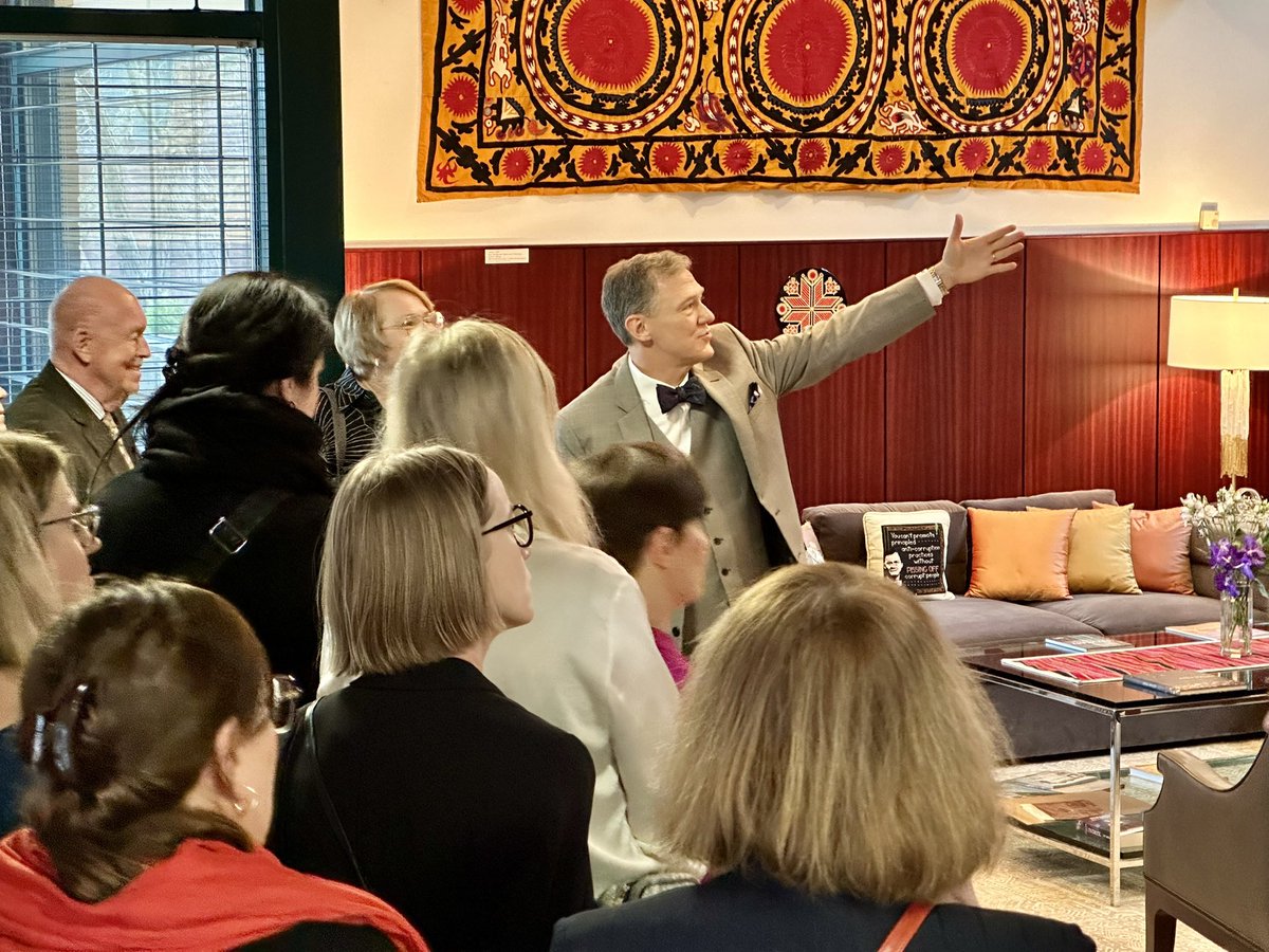 Honored to host 🇪🇪 Textile Association members & museum reps to showcase the 🇺🇸 @ArtinEmbassies textiles from six U.S. contemporary artists, as well as the textiles we have collected during our postings in Central Asia, Southeast Asia, & 🇺🇦. Textiles/art unites. #USInEst