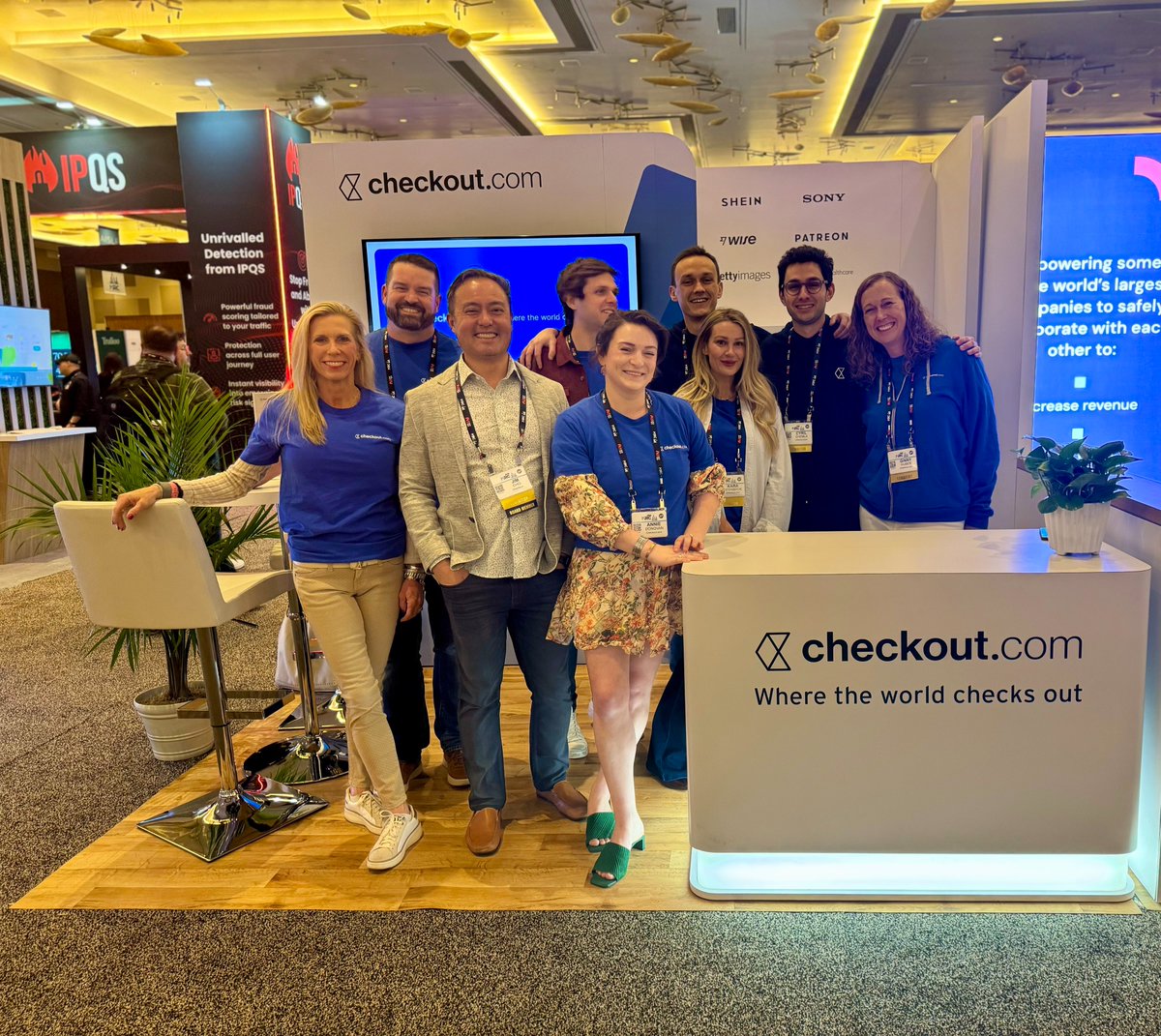 Join us at MRC Vegas 🎲 Head to booth 321 to meet our fantastic team, enjoy a refreshing smoothie on us, and discover how our powerful solutions can supercharge your payment performance. We can't wait to connect with you! #MRCVegas