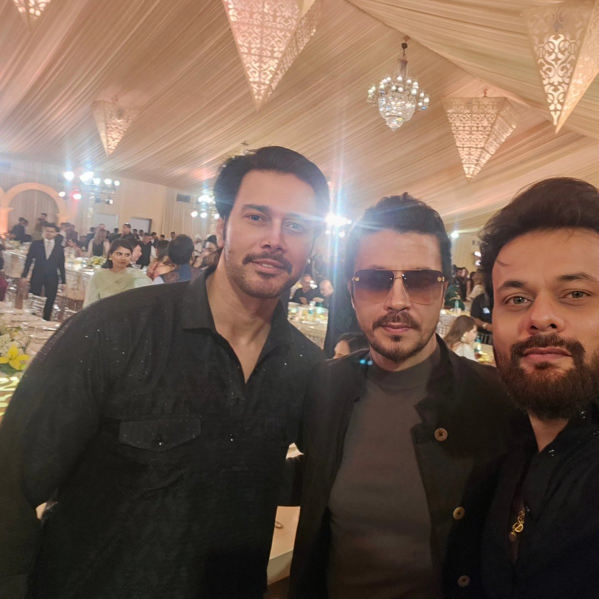 #rajnishduggal #darshankumar #babasiddiqueiftari #ashishtiwari #dainikbhaskar