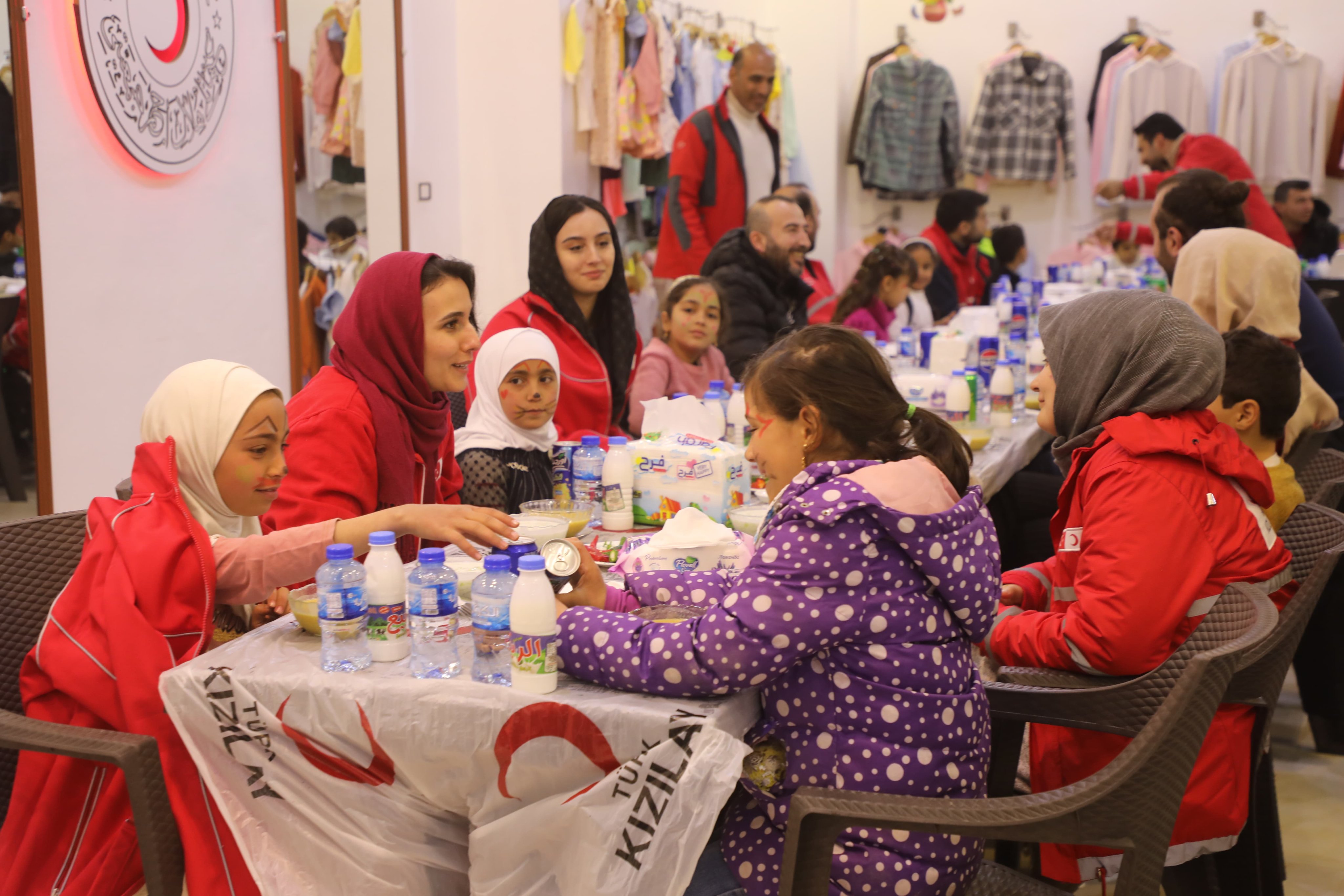 Turkish Red Crescent assists 250 displaced families in Iraq for Ramadan