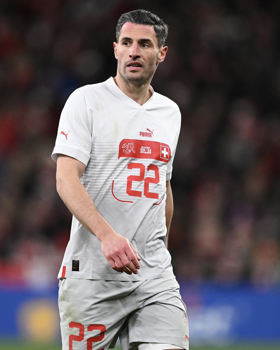 NUFC's tweet photo. Another start for @fabianschaer as Switzerland take on the Republic of Ireland tonight. 🇨🇭🙌 https://t.co/5GpP04OVcZ