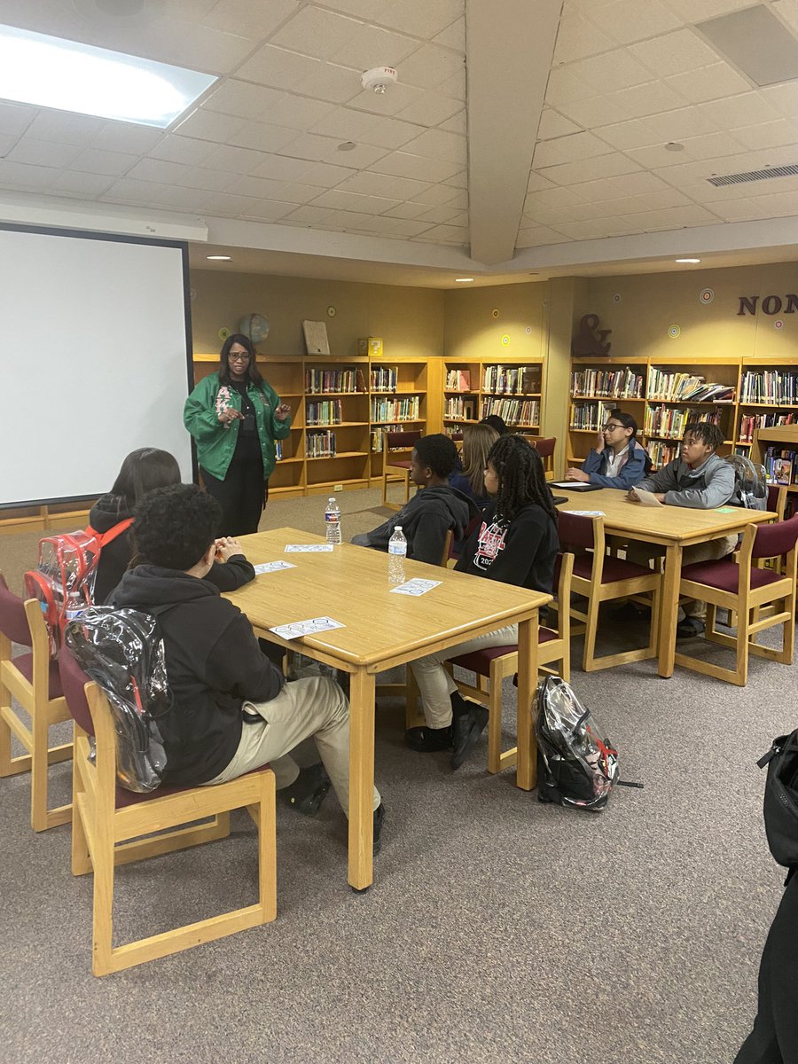 WMS_addingvalue's tweet image. Thank you @GulleyJazzyones for coming to speak to our future emerging leaders.