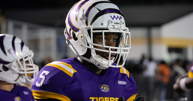 New: 4-star #LSU DB commit Jaboree Antoine sees Brian Kelly building something special with 2025 recruiting class, talks practice visit. on3.com/teams/lsu-tige… (+) Just $1 for your 1st month of @BengalTigerOn3: on3.com/teams/lsu-tige…