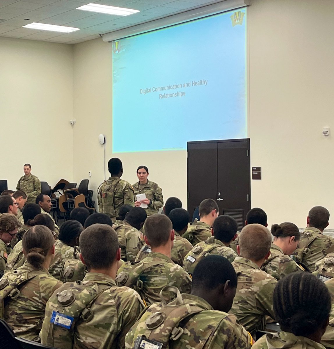 Soldiers in week 9 of BCT discuss healthy texting habits. Communication in all things is key and essential for mission success. #VictoryStartsHere #WeMakeAmericanSoldiers