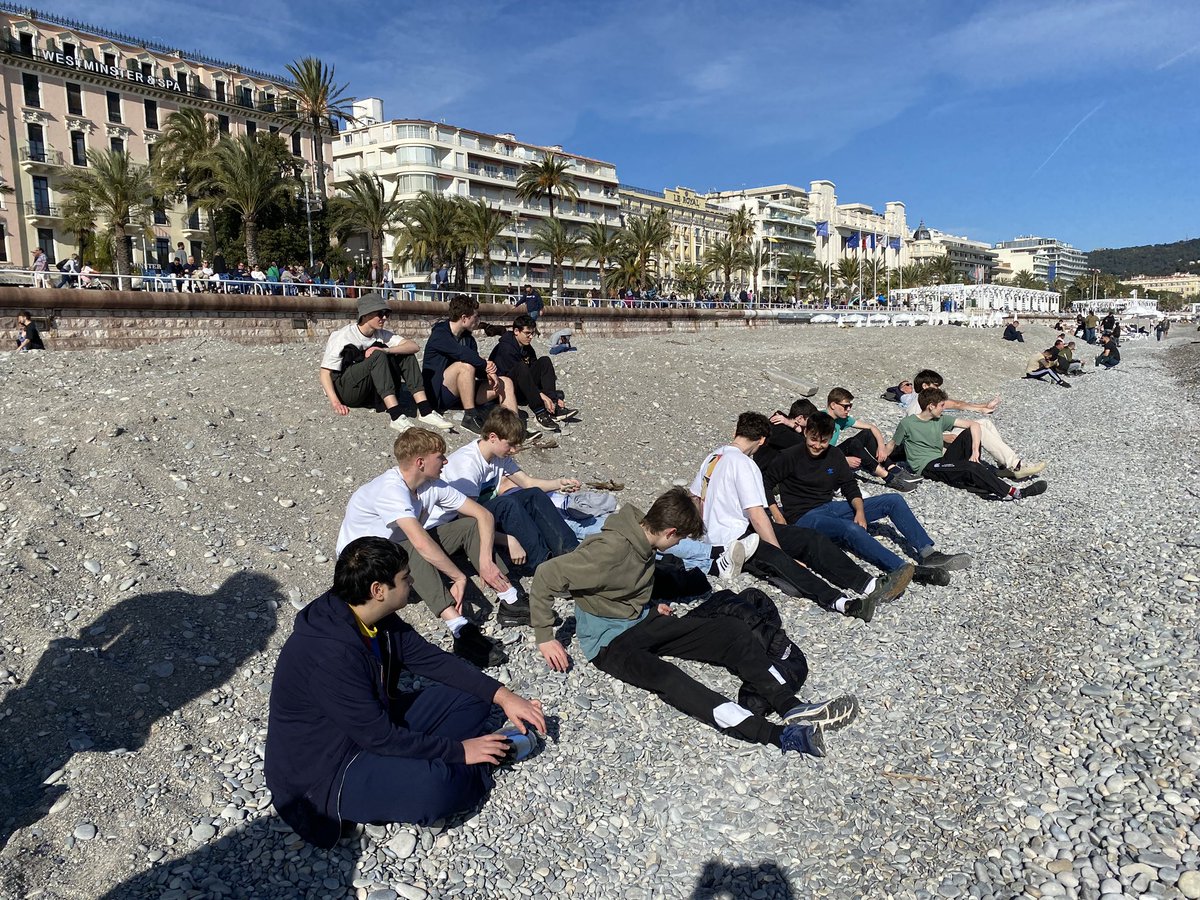 HamptonFrench tweet media