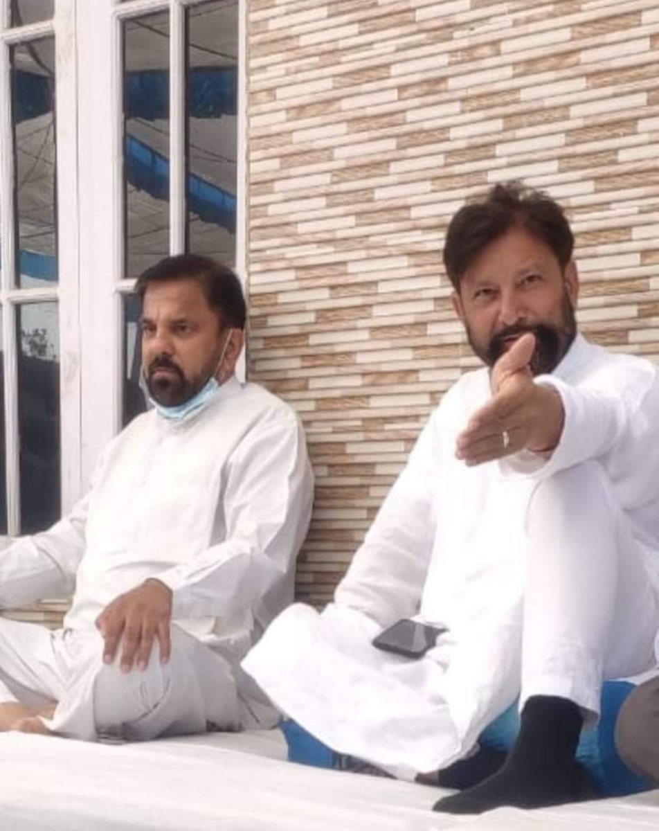 Govindsmedia's tweet image. Koi bata sakta hai inki kya meeting chal Rahi hai
#Harshdevsingh
#Chlalsingh