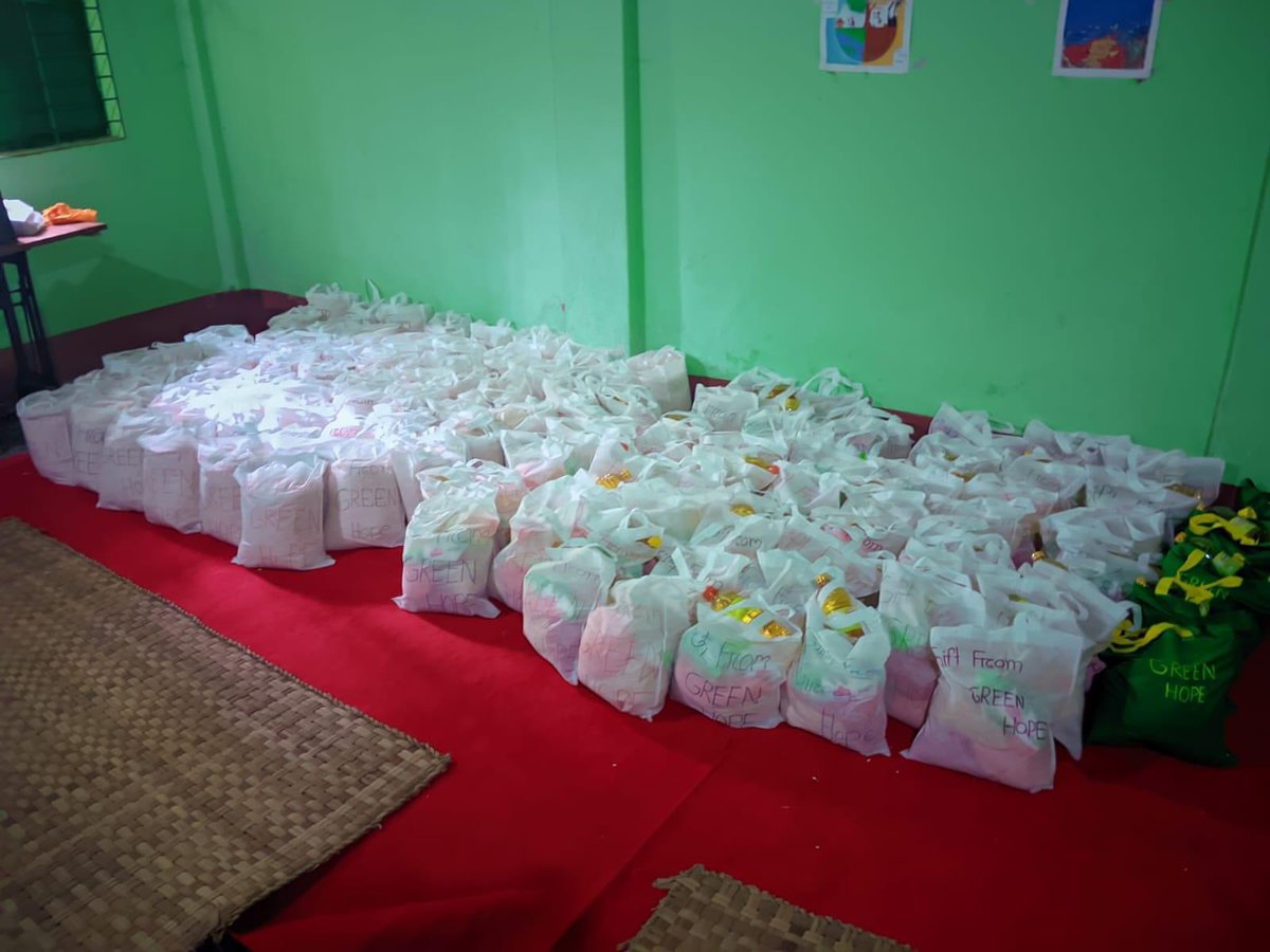 #RamadanKareem!✨Our amazing members conducted GHF’s annual Ramadan handout of essential items in Bangladesh in their rural communities! Our members shopped & packed the items themselves. They even stitched the cloth bags, making it the most eco friendly handout! #SDGs #Happiness