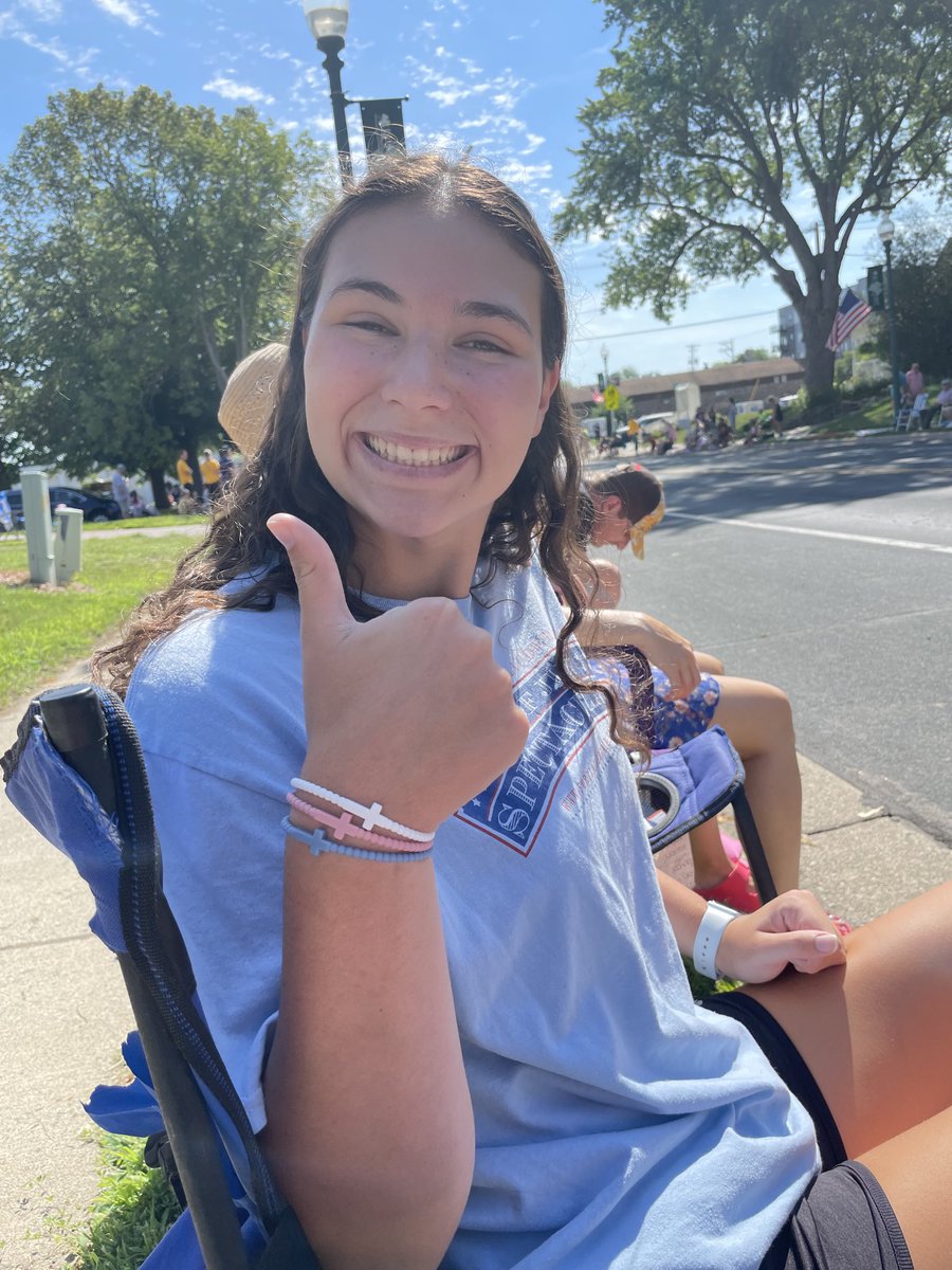 CoachGroff16's tweet image. Happy 20th birthday Anna. Love you lots!  Hope you have a great day!!!