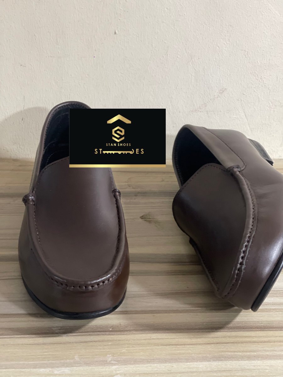 Mayfirstdude's tweet photo. I still make beautiful handmade shoes/palms tho #Stanshoes @stanshoess 
Prices 
Shoes #25,000
Palm #17,500
Nation wide delivery https://t.co/mjRlAz5uiZ