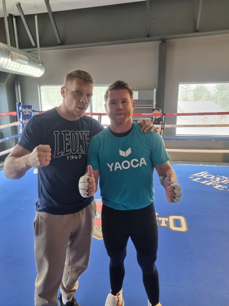 To musiało się kiedyś wydarzyć. Thx Champ @Canelo