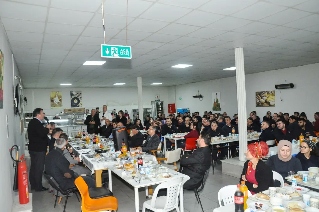 ozcanulupinar67's tweet image. Bölgemizin önemli kuruluşlarından, istihdam ve yatırım alanında Devrek'imize büyük katkıları olan Cilas Kauçuk Sanayi İhracat İthalat Ticaret A.Ş'nin iftar programına katıldık.Cilas Kauçuk ailesine bu güzel akşam için teşekkür eder, çalışmalarında başarılar dilerim.

#Devrek