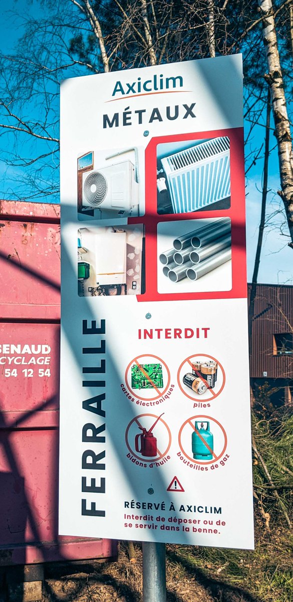 Axiclim's tweet photo. Un chantier un peu spécial...

Dernièrement nous avons œuvré sur un chantier bien particulier, la rénovation de notre zone de tri ! 🚮

Tout est propre et bien mis en place pour permettre à nos collaborateurs de trier leurs déchet 😊 https://t.co/gEQG9Fsr35